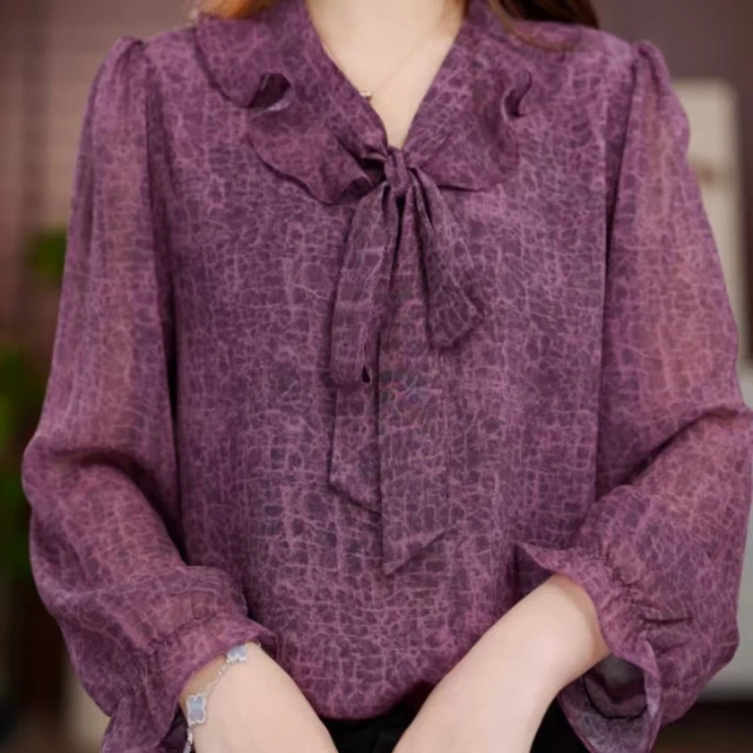 FZ305紫气东来2025新款V领高端小衫套头衬衫时髦长袖上衣打底女