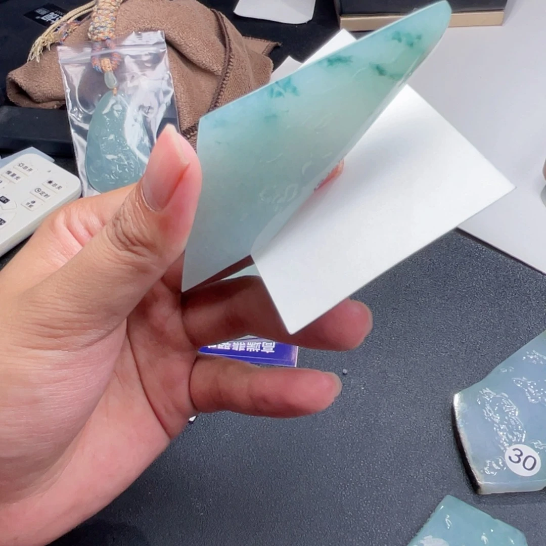 定制翡翠未镶嵌挂件料