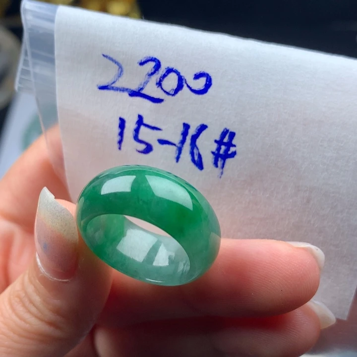 安***业定制翡翠未镶嵌戒圈