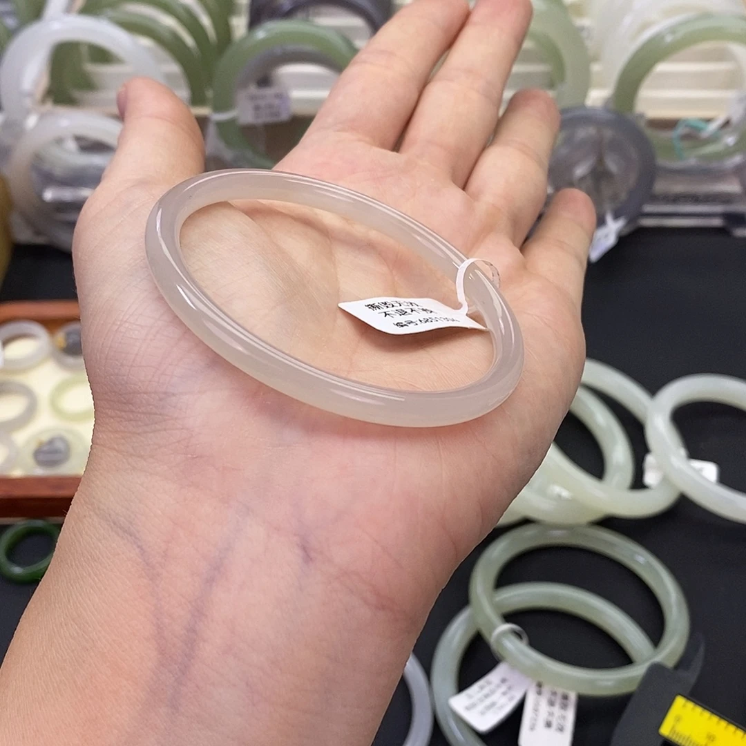 和田玉未镶嵌珠宝奇石56