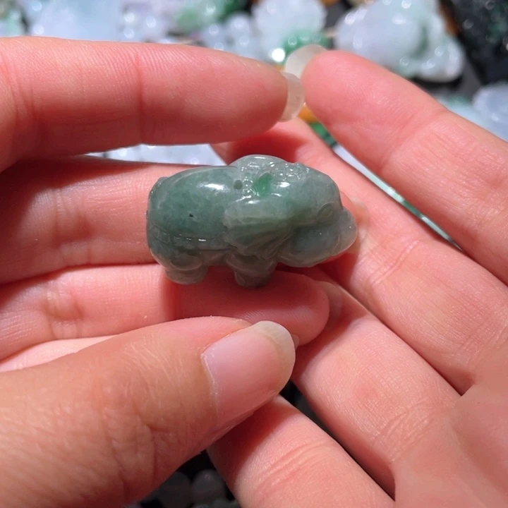 【闪购商品】翡翠颈饰未镶嵌天然翡翠