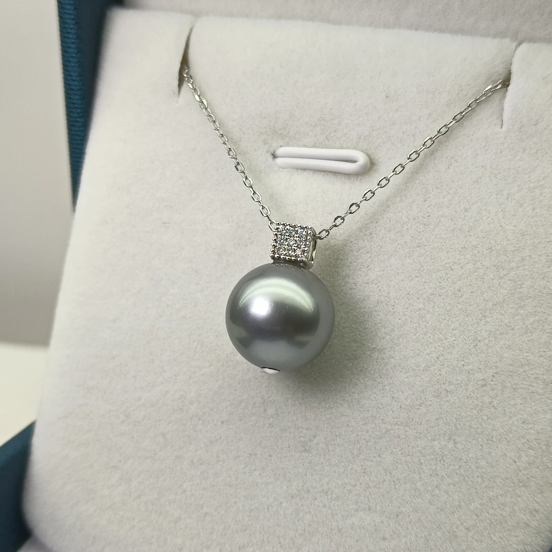 【瑞米珍珠】大溪地铂金灰9宫格18k镶钻吊坠13-14mm