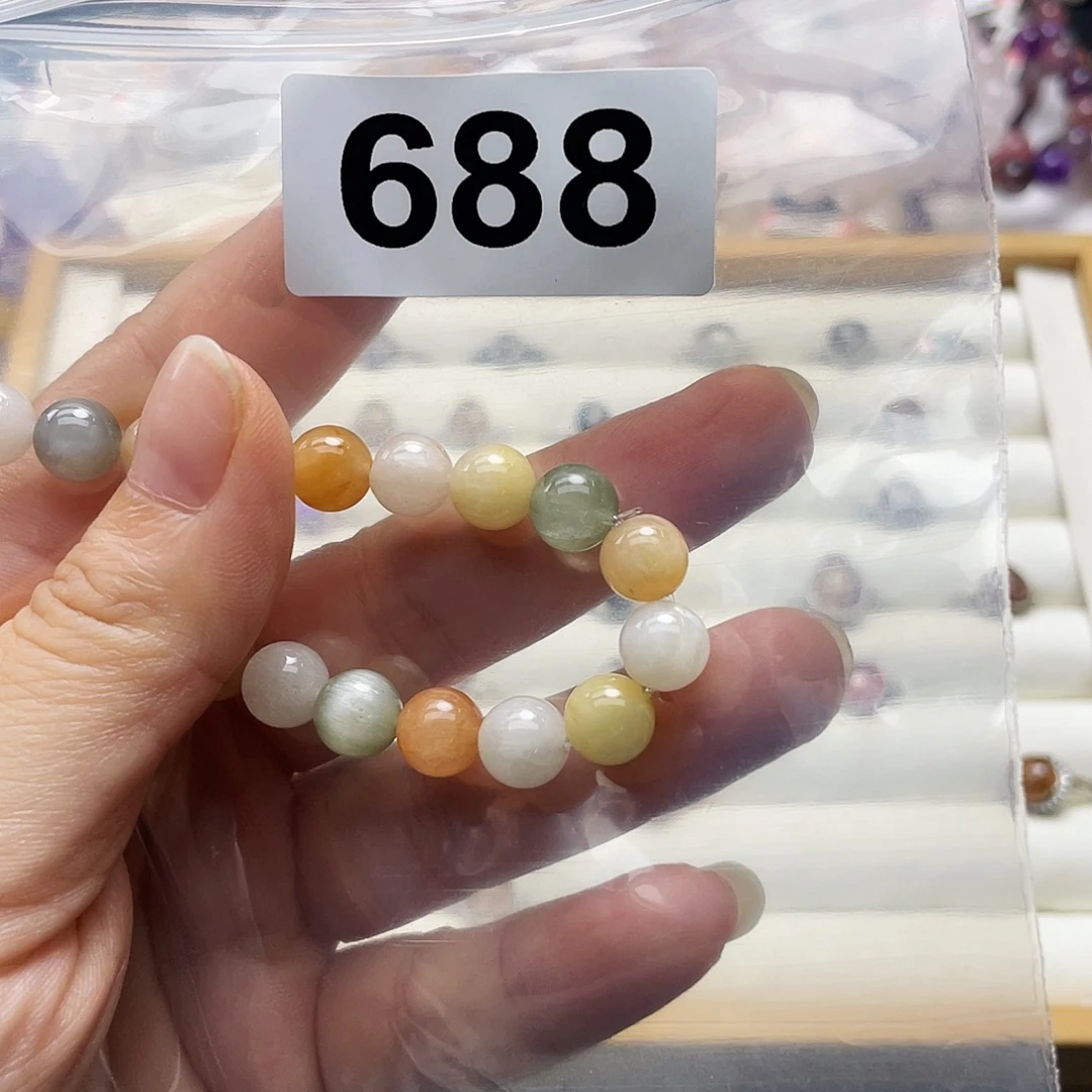 萌***澶未镶嵌手串水晶手串688。