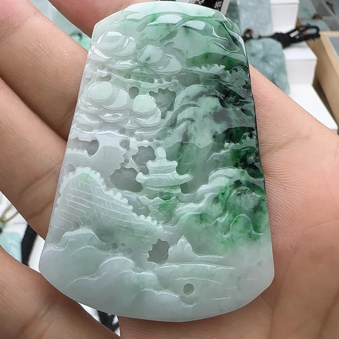 翡翠未镶嵌颈饰翡翠