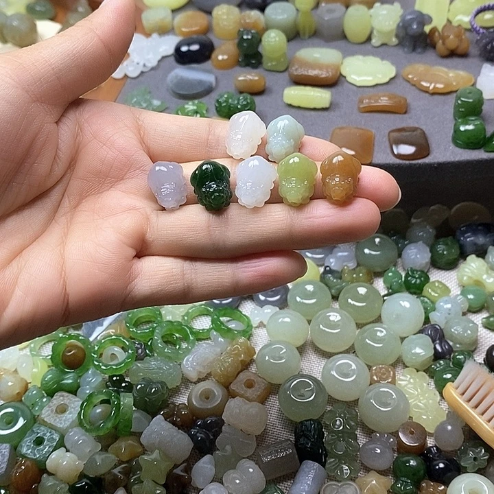 未镶嵌和田玉挂件貔貅128一个多样性发其一