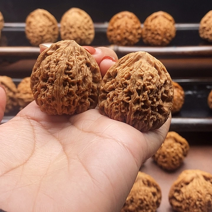 文玩核桃吊坠南疆830尺37