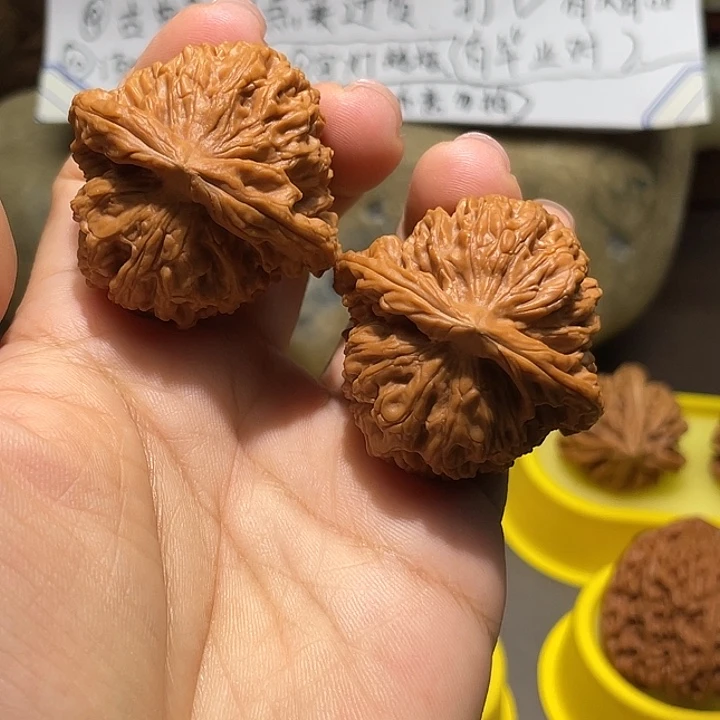 文玩核桃把件22号，42尺全品球疆