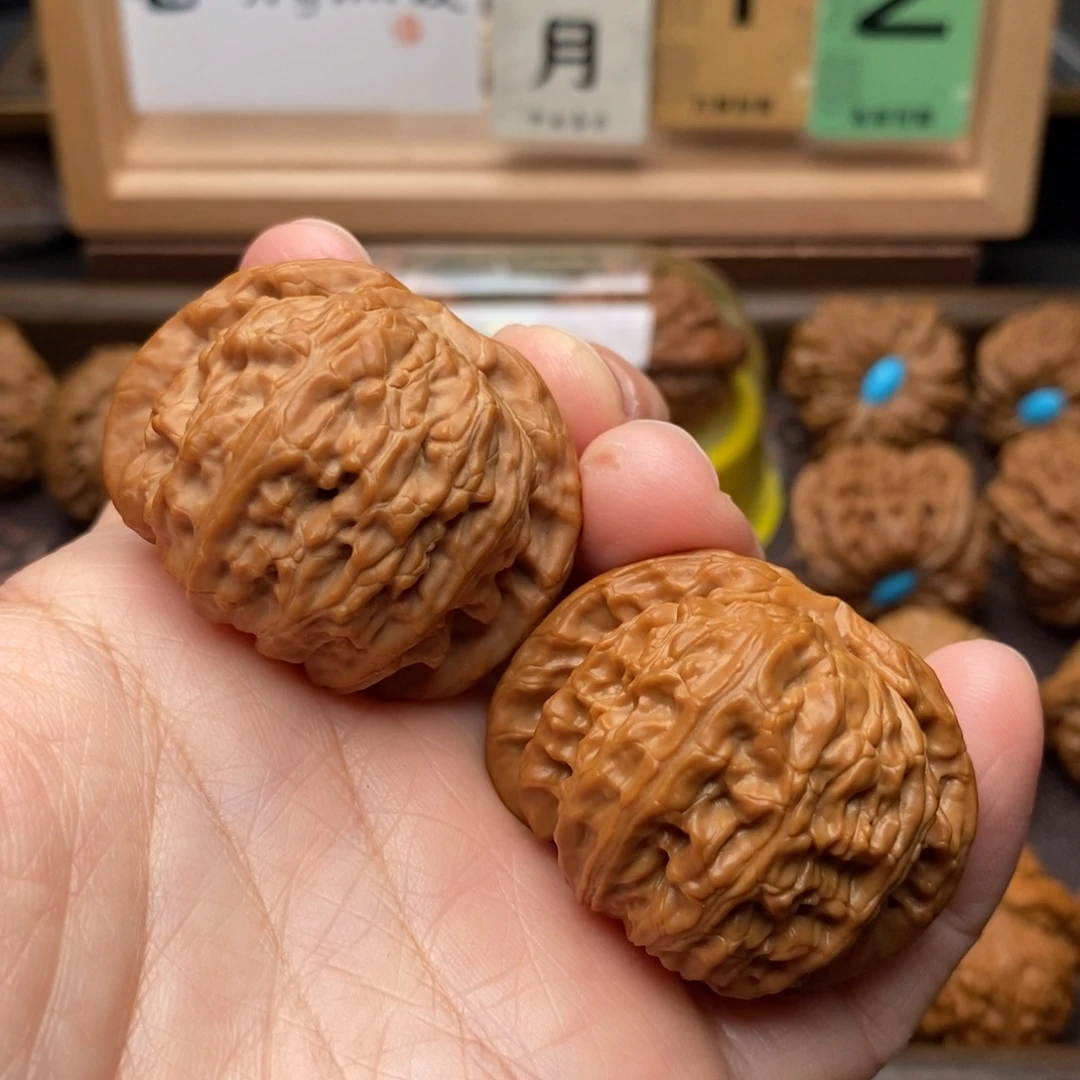 心***伤把件文玩核桃白狮子43