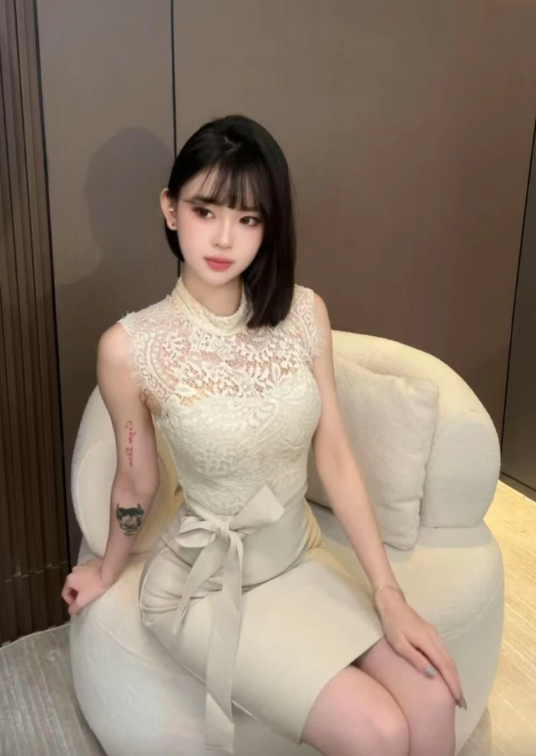 NOWNOW工作室夏季新款法式气质圆领无袖修身性感蕾丝连衣裙