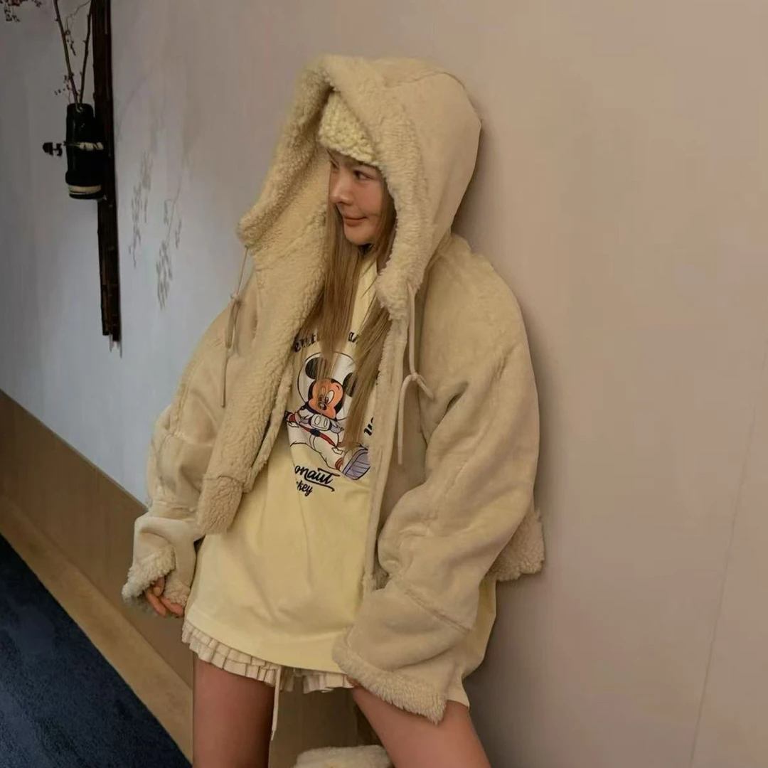 杭州六六自制款 连帽短款洋气皮毛一体外套女