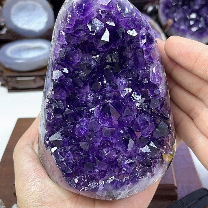 水晶大型摆件（非配饰）未镶嵌