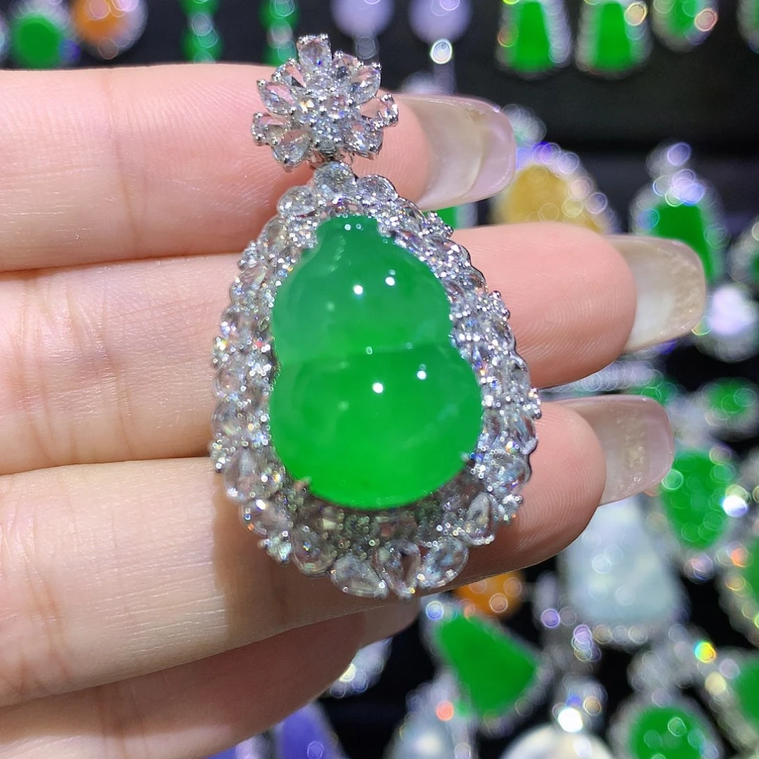 翡翠18K金镶嵌戒指高冰满绿吊坠戒指两用