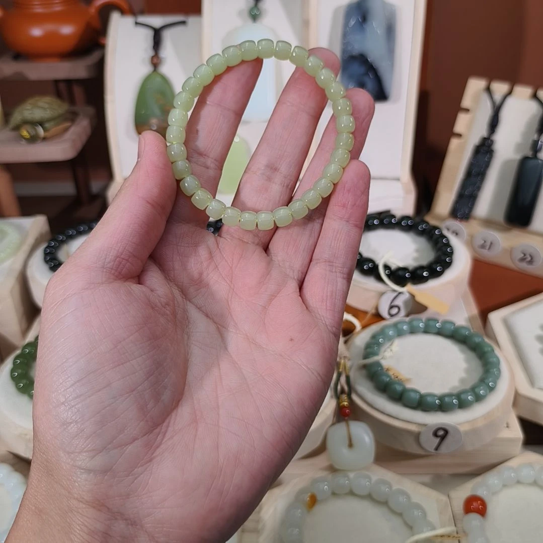 和田玉未镶嵌手链