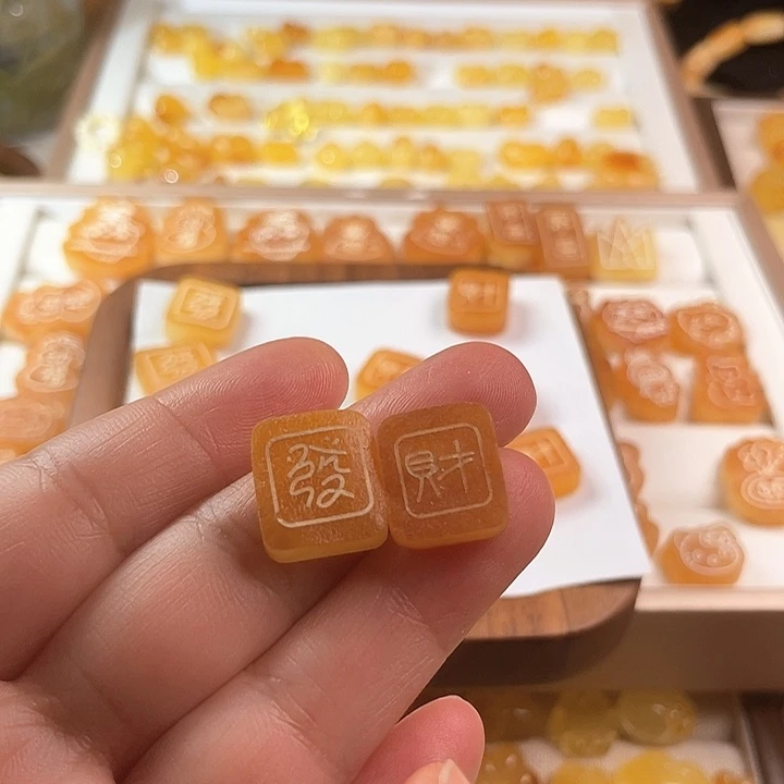 琥珀颈饰未镶嵌L**a