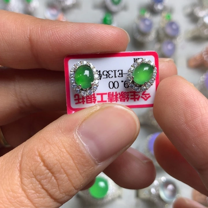 翡翠未镶嵌戒指银托