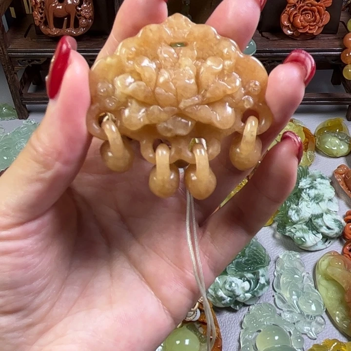 蛇纹石玉吊坠(赠链)未镶嵌
