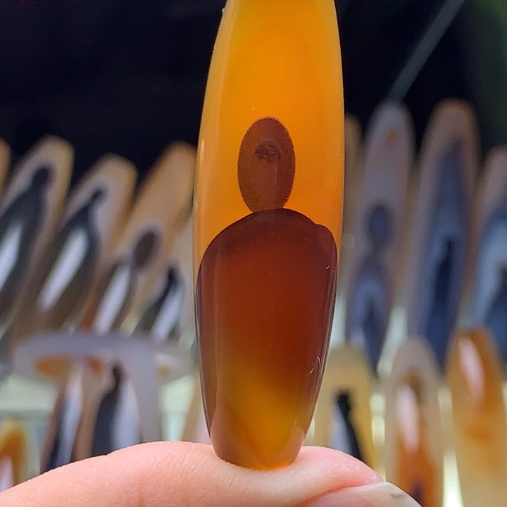 玛瑙/玉髓颈饰未镶嵌75