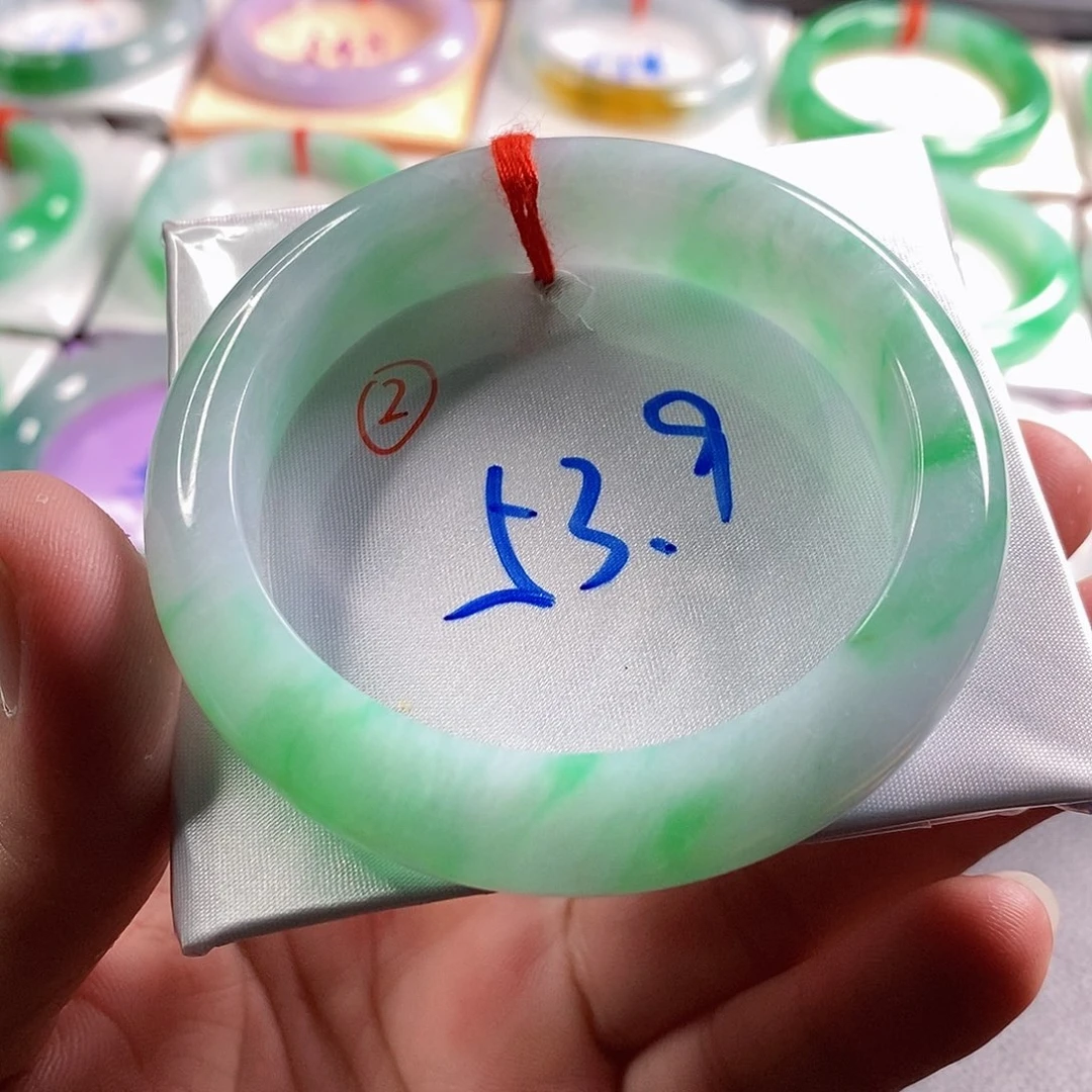 翡翠手镯未镶嵌2号链接