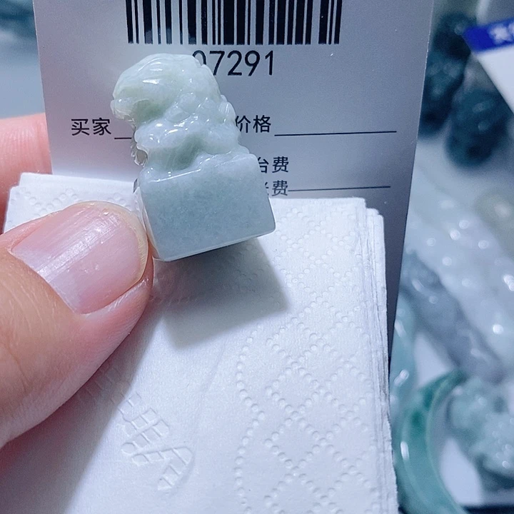 翡翠未镶嵌颈饰天光墟翡翠市场现金代购