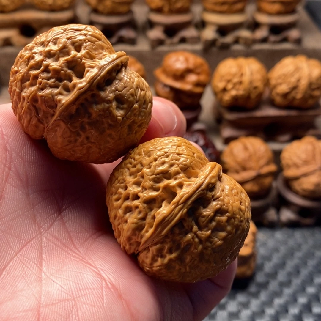 1***7把件文玩核桃铁核桃