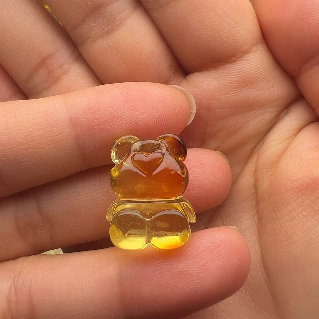 金珀未镶嵌颈饰小熊（打孔不退换）