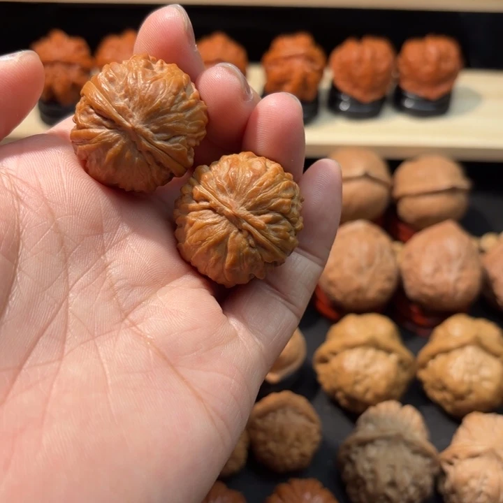 @***吖木质类野生核桃秋子手捻119