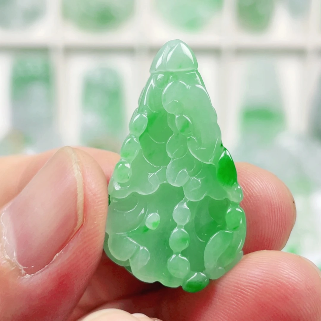 吊坠(不含链)18K金镶嵌翡翠