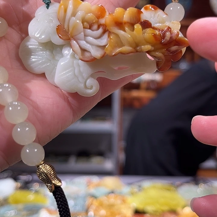 未镶嵌岫玉毛衣链