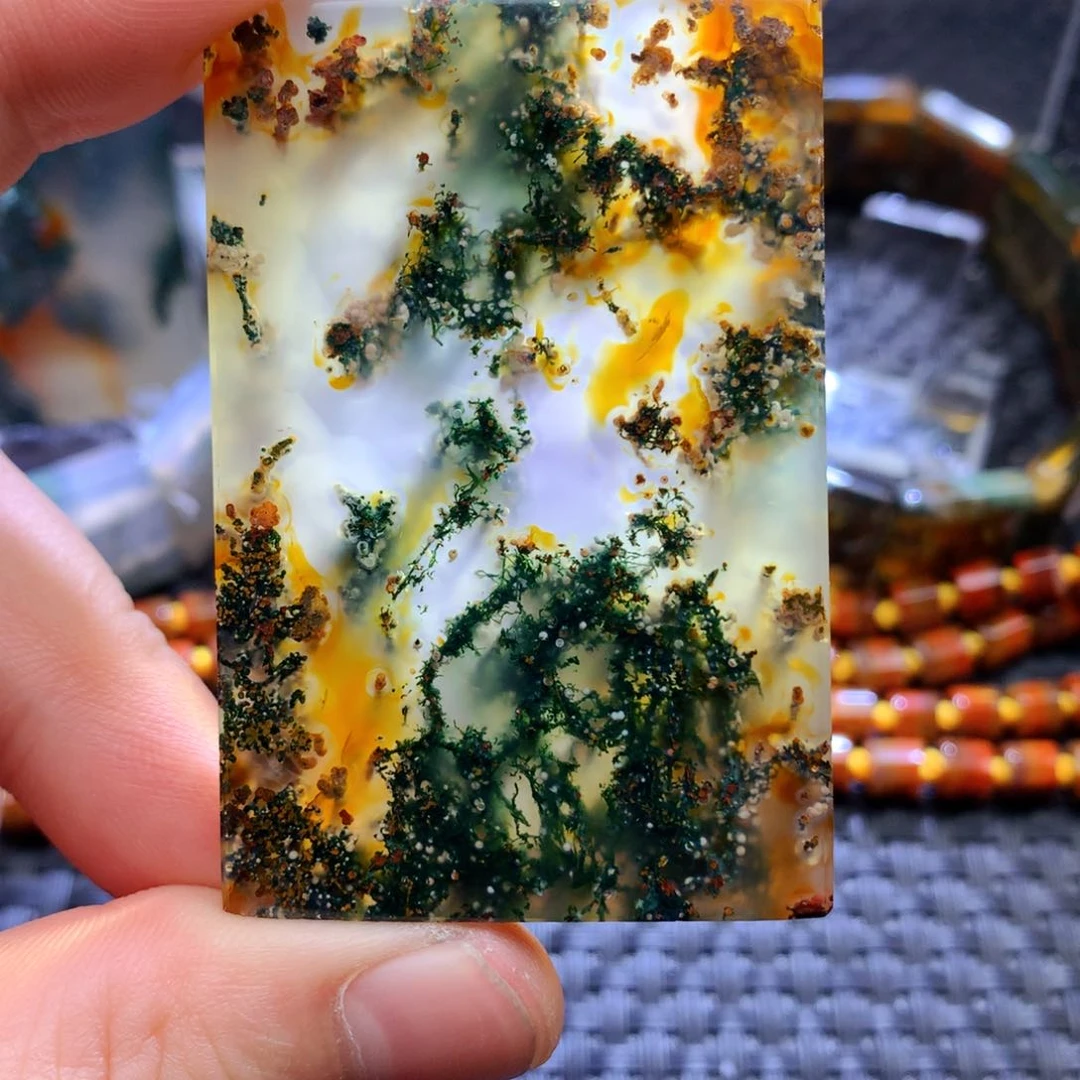 未镶嵌颈饰玛瑙/玉髓浮*