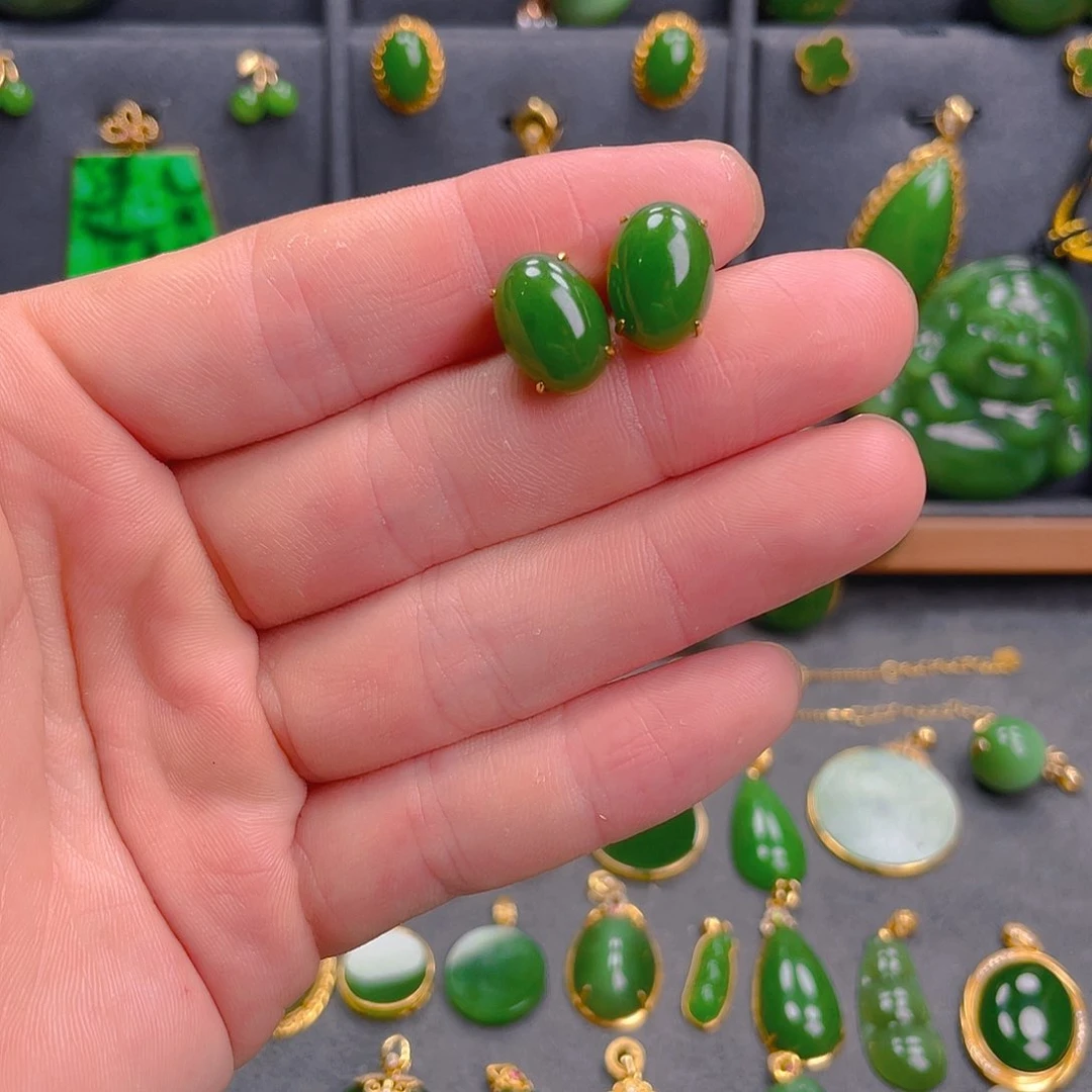 和田玉（碧玉）18K金镶嵌耳饰1680
