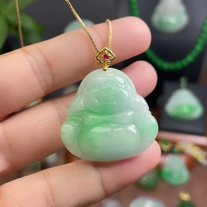 翡翠未镶嵌吊坠(赠链)