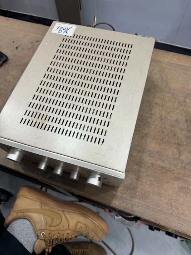 Sn功放机，运费自理，不支持无理由退货