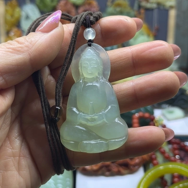 蛇纹石玉未镶嵌颈饰