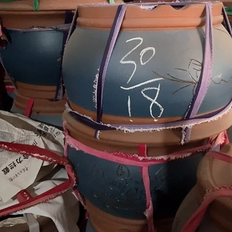 紫砂花盆金鱼缸盆一个