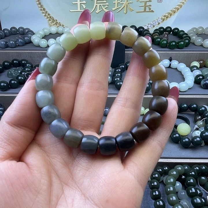 和田玉未镶嵌手链