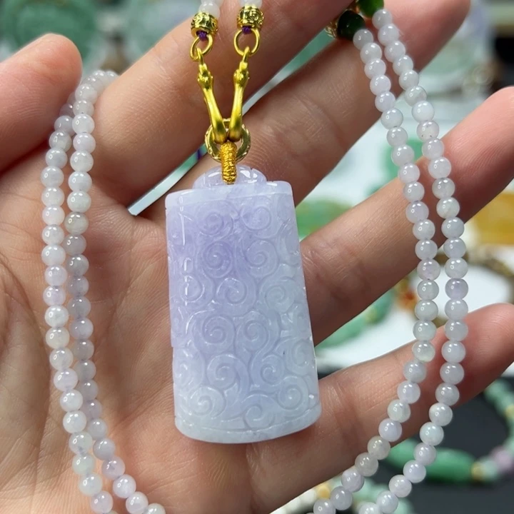 颈饰未镶嵌翡翠吊坠