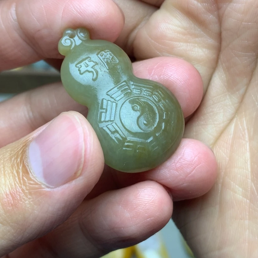 【闪购商品】颈饰未镶嵌和田玉