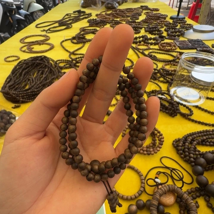 霞***沉香碎屑沉香海南紫棋0.5大6克➕沉香碎屑多样性