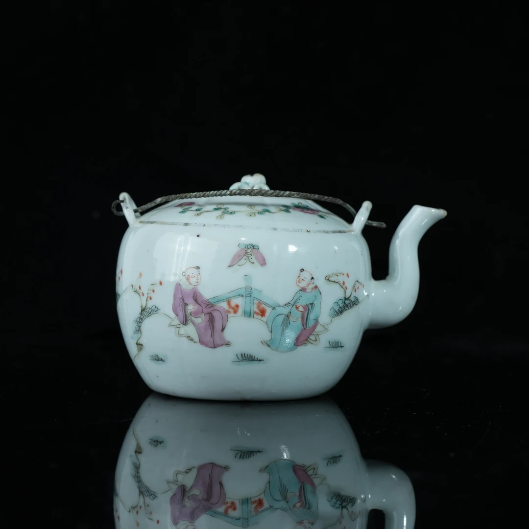 lot14991 4700 清晚期  粉彩人物茶壶 H:9