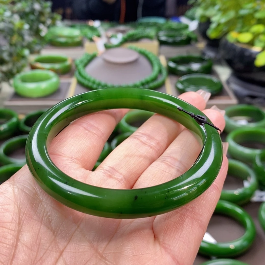 和田玉（碧玉）手镯未镶嵌