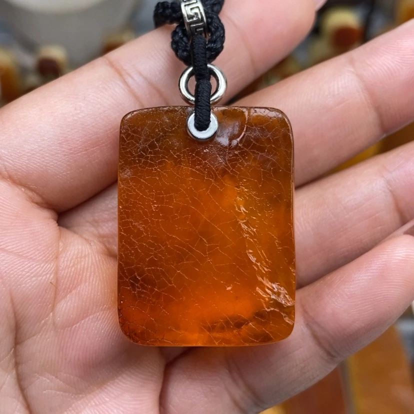【闪购商品】琥珀颈饰未镶嵌