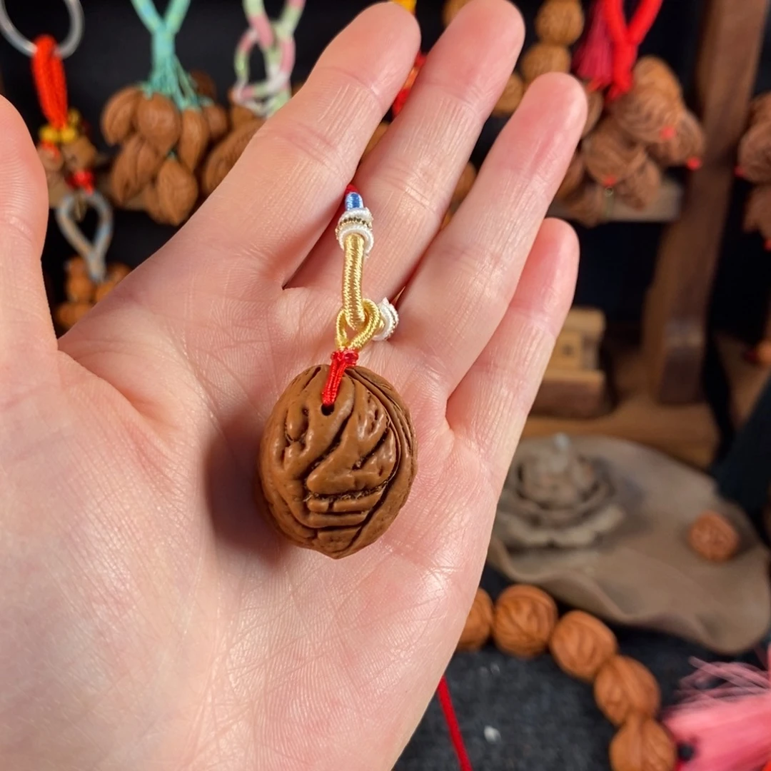 吊坠桃核桃枭挂件