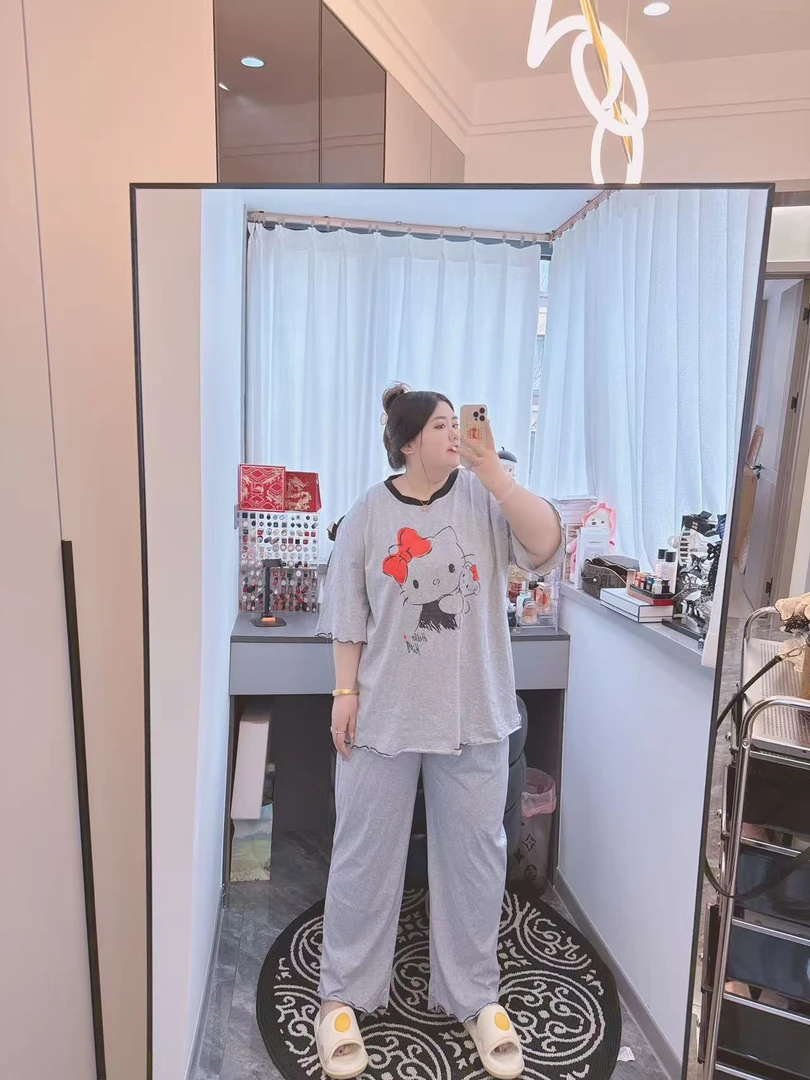 W阿薇-莫代尔超软KT猫家居服睡衣套装