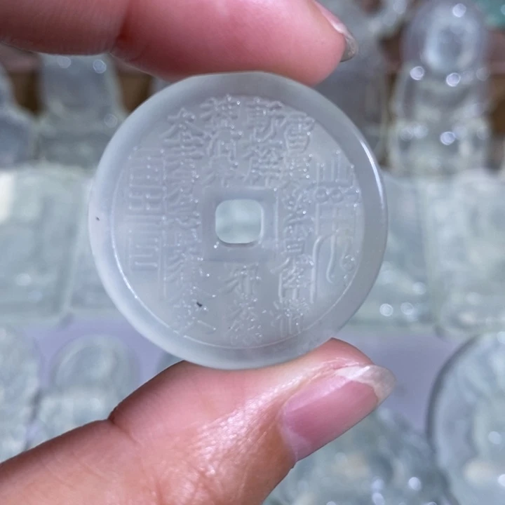 未镶嵌岫玉颈饰吊坠