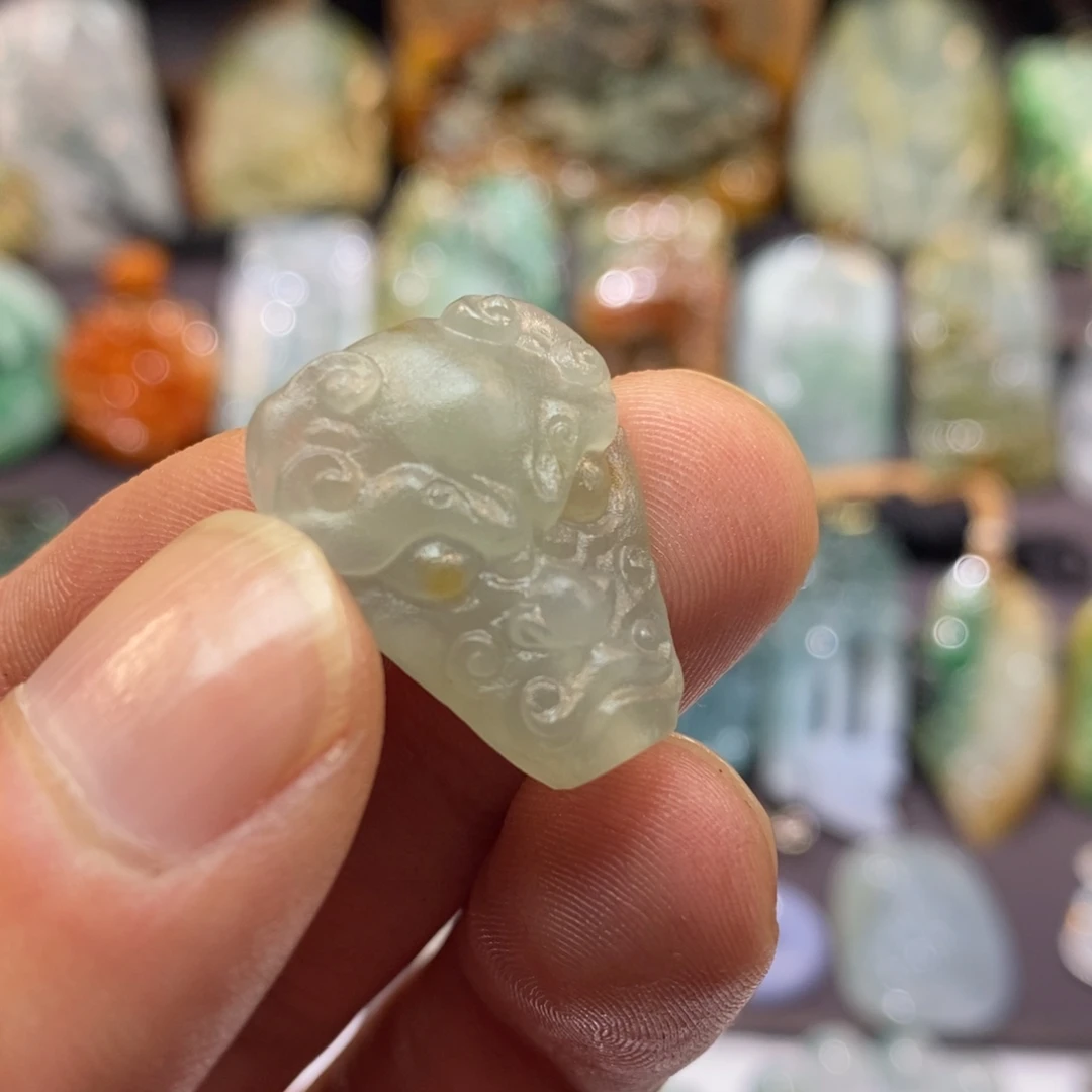 翡翠未镶嵌挂件翡翠