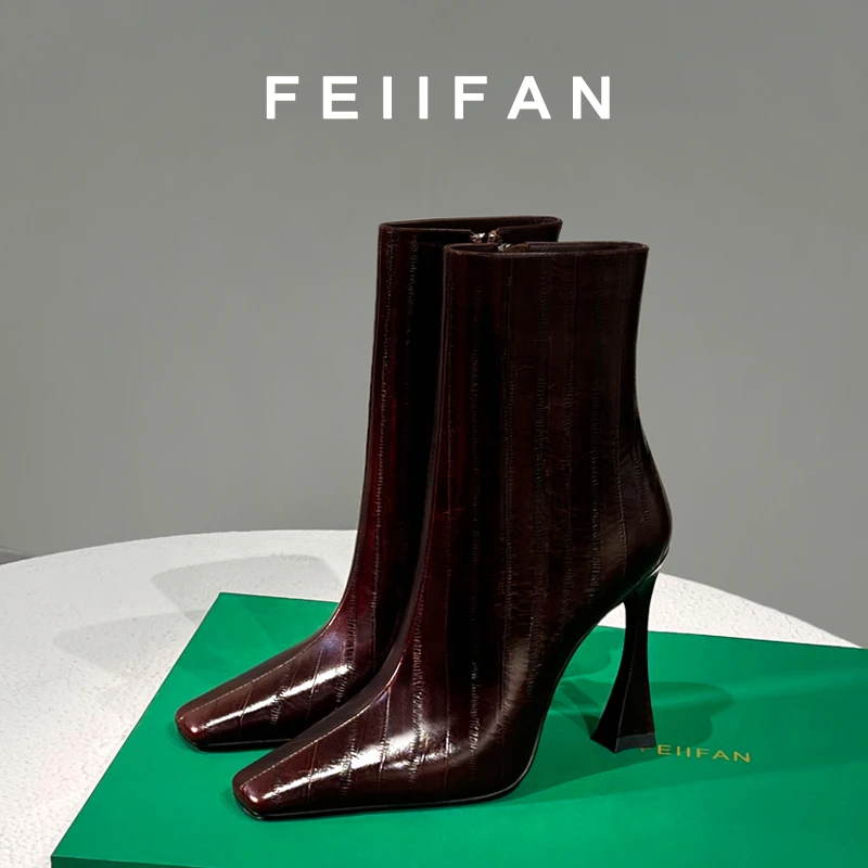 方头短靴2025秋冬新款女士粗跟高级感不累脚绝美高跟鞋3026