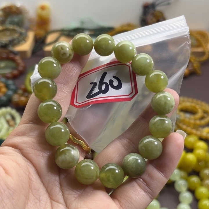 未镶嵌蛇纹石玉手链