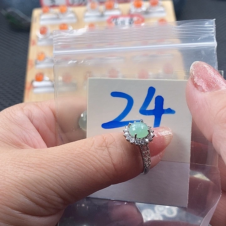 未镶嵌戒指翡翠缅甸