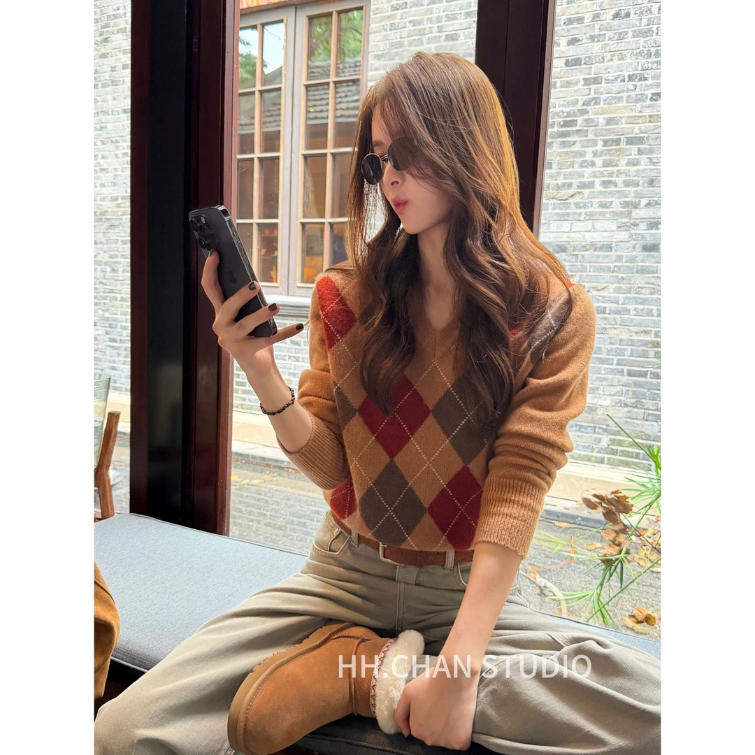 HH.CHAN“心头好”100%绵羊毛vintage菱格v领长袖毛衣HH53G38635