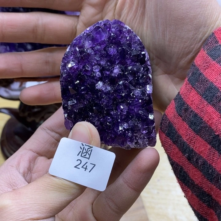 水晶大型摆件（非配饰）未镶嵌